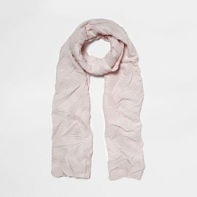Light pink crinkle scarf